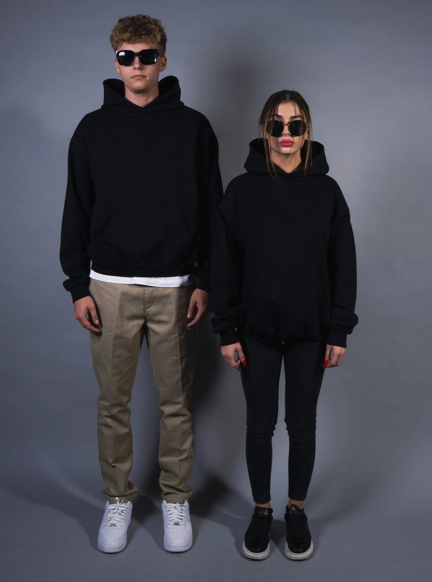 1946 - HOODIE BLACK image 2