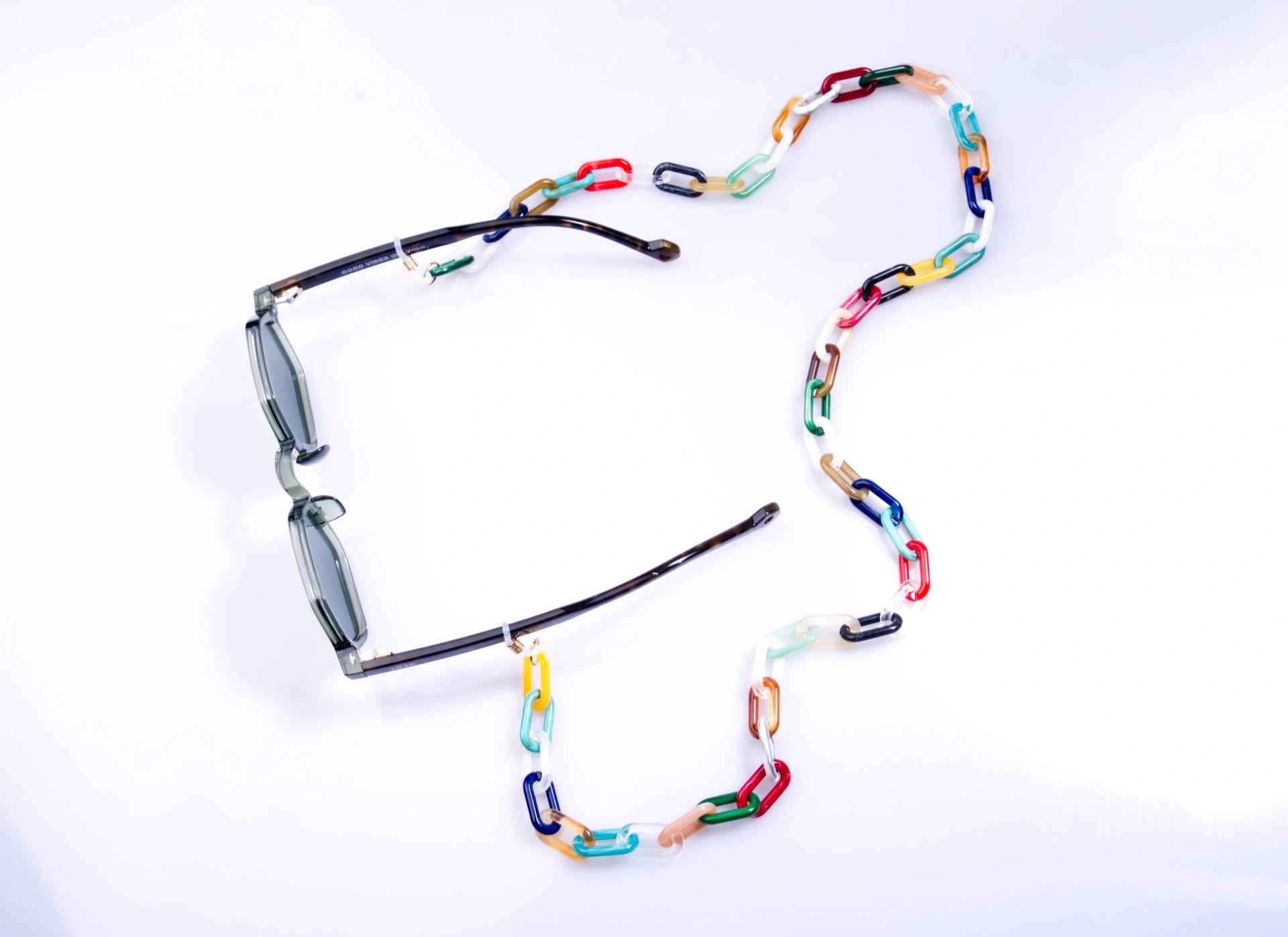 Chain 1946 - Colorful image 3