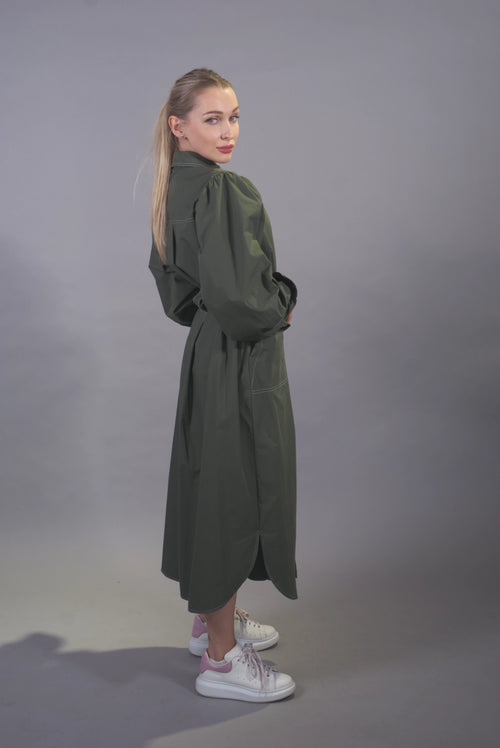 1946 - Green dress image 1