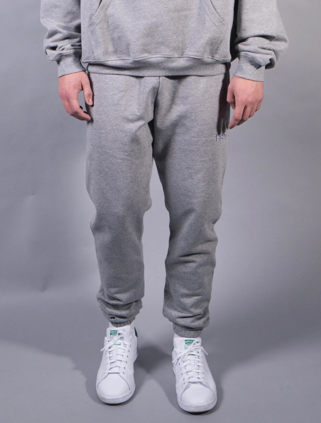 1946 - SWEATPANTS GREY image 1